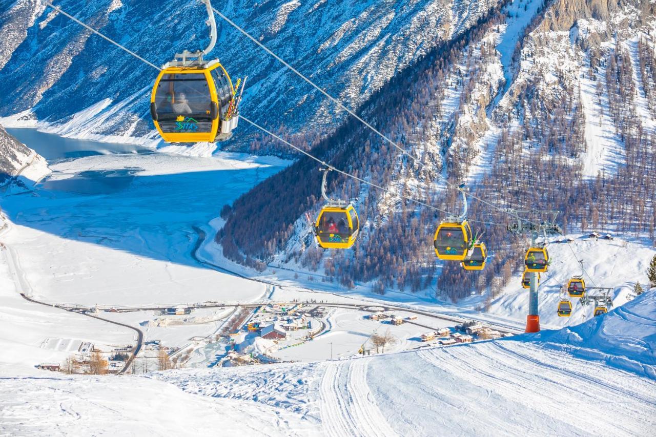 Martina Ski In - Ski Out Mt 50 - Happy Rentals Livigno Buitenkant foto